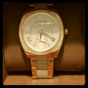 Michael Kors Womens Rose Gold Watch